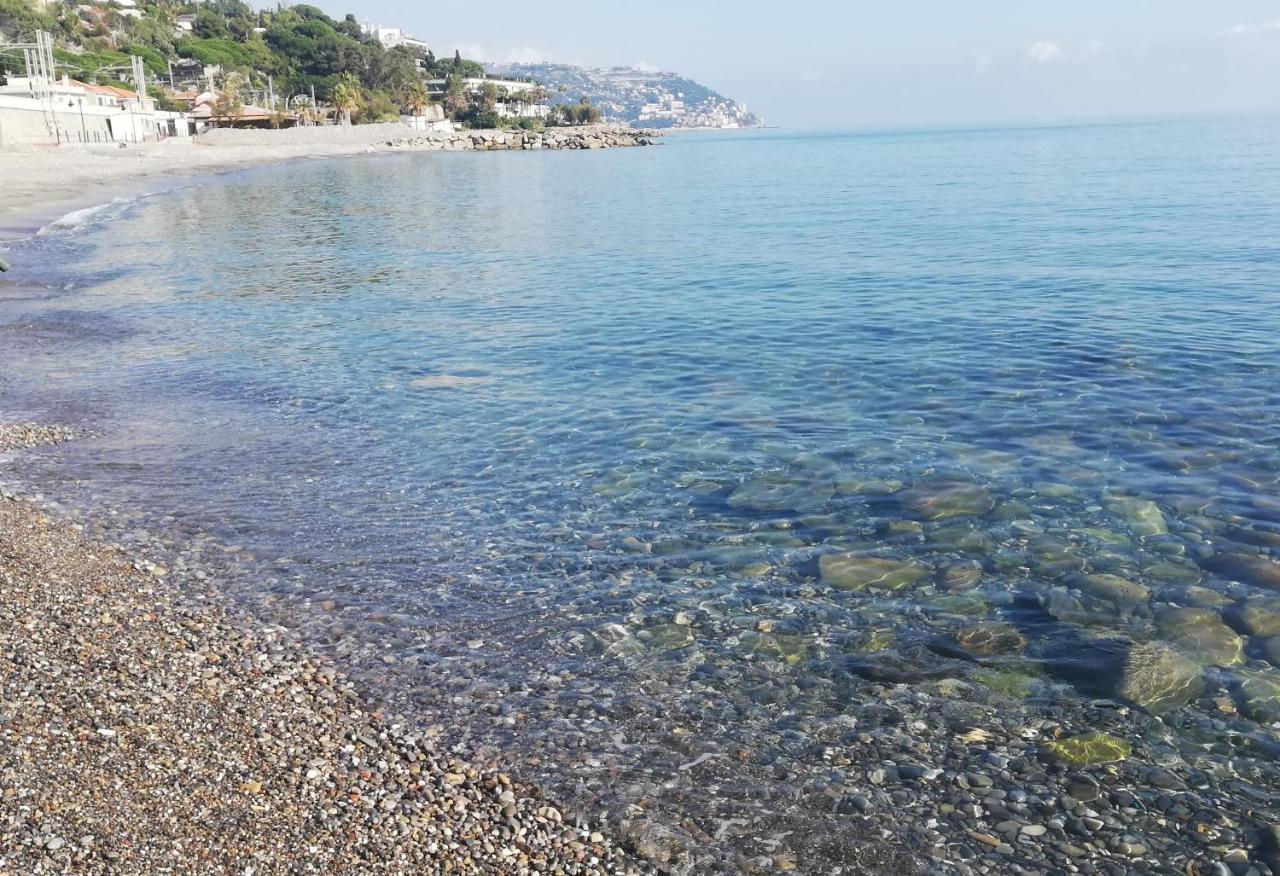 Apartmán Casa Ambra Mare Bordighera Exteriér fotografie